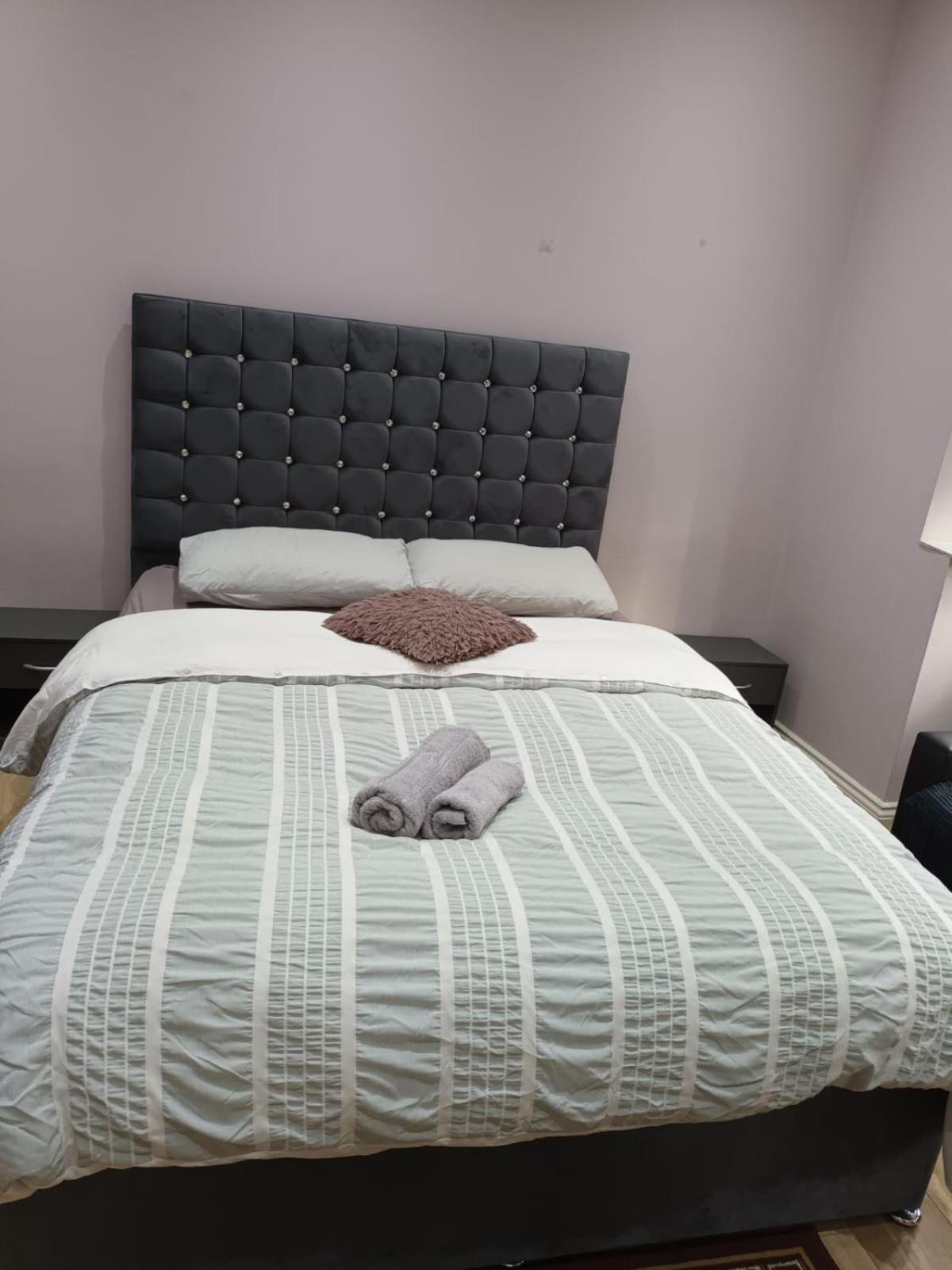 Comfy Fenia Stay ロンドン 部屋 写真